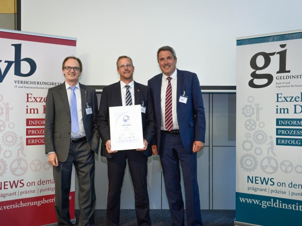 Von links nach rechts: Prof. Dr. Jürgen Moormann (Co-Head Process Lab, Frankfurt Business School of Finance &amp; Management), Roman Vornholt (Leiter Operations Wüstenrot Bausparkasse), Dr. Joachim Degel (Geschäftsführer BGK). Quelle: Frankfurt School Verlag